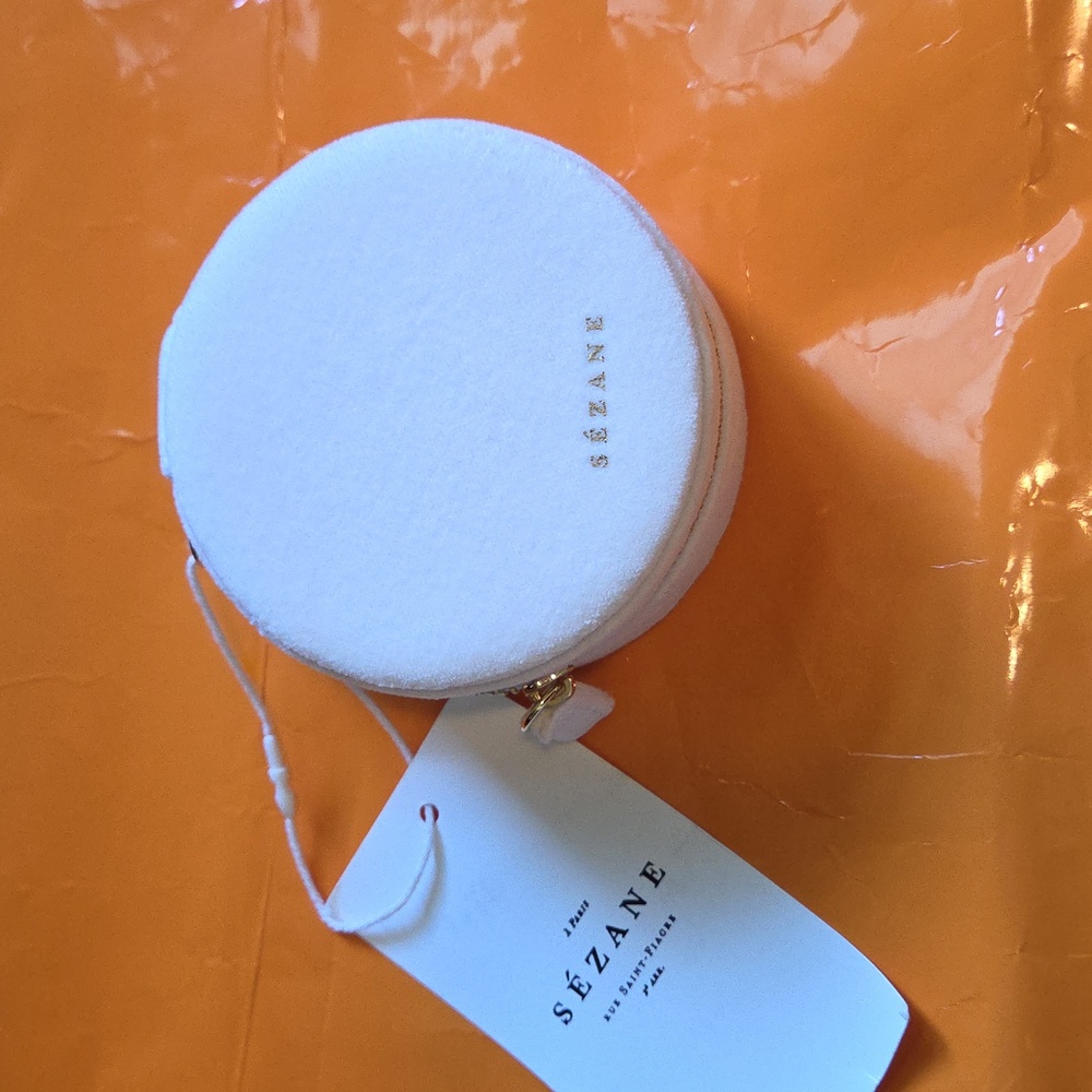 Nwt! Sezane Jewelry Case In Velvet Ecru